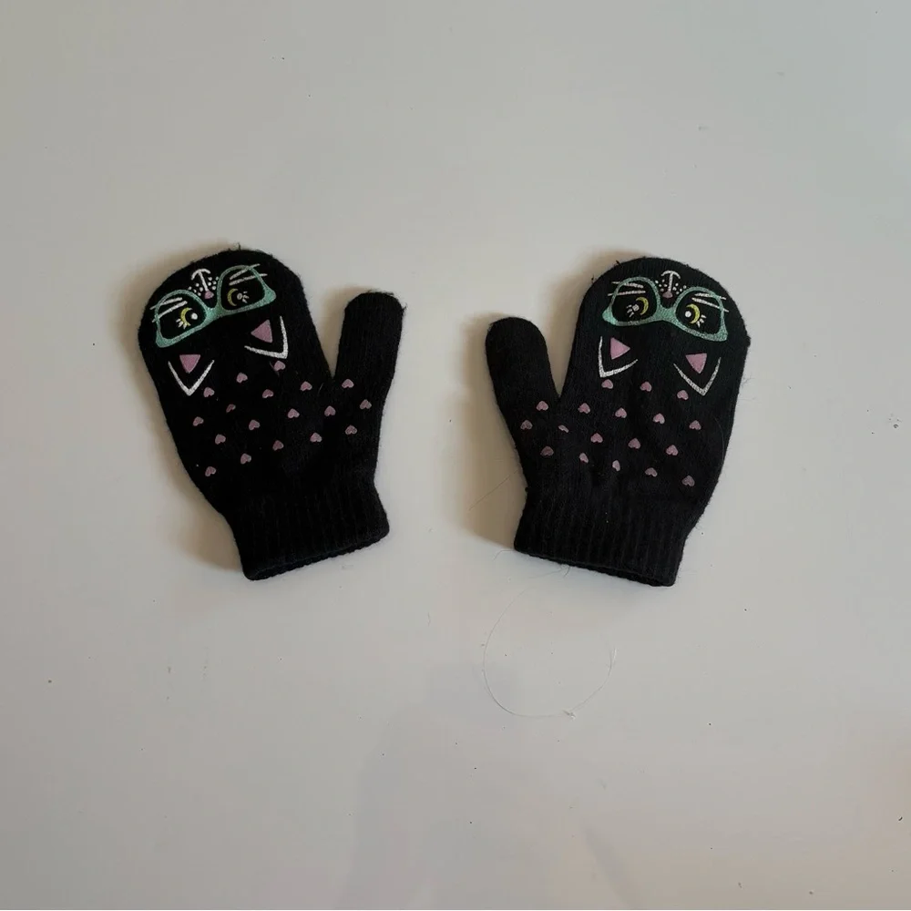 Kids Black cat Mittens with Pink Accent